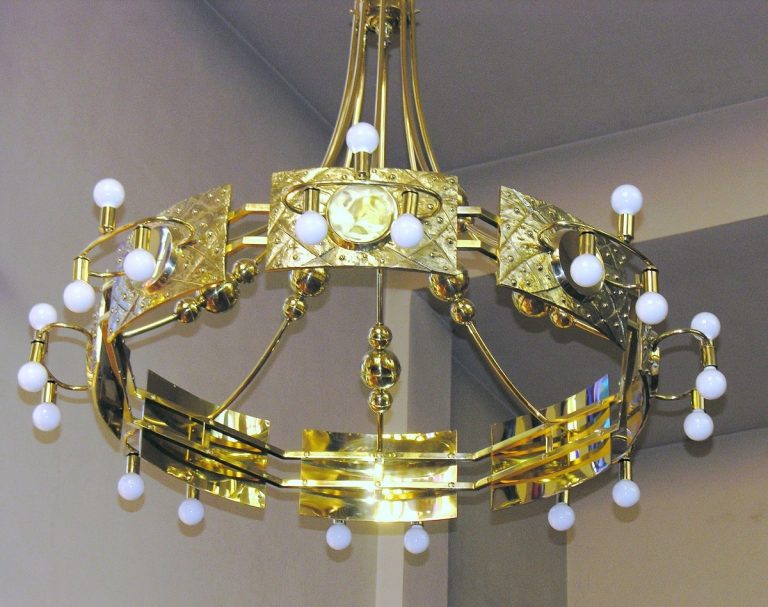 odlewanie rzeźb płaskorzeźb - żyrandol 1