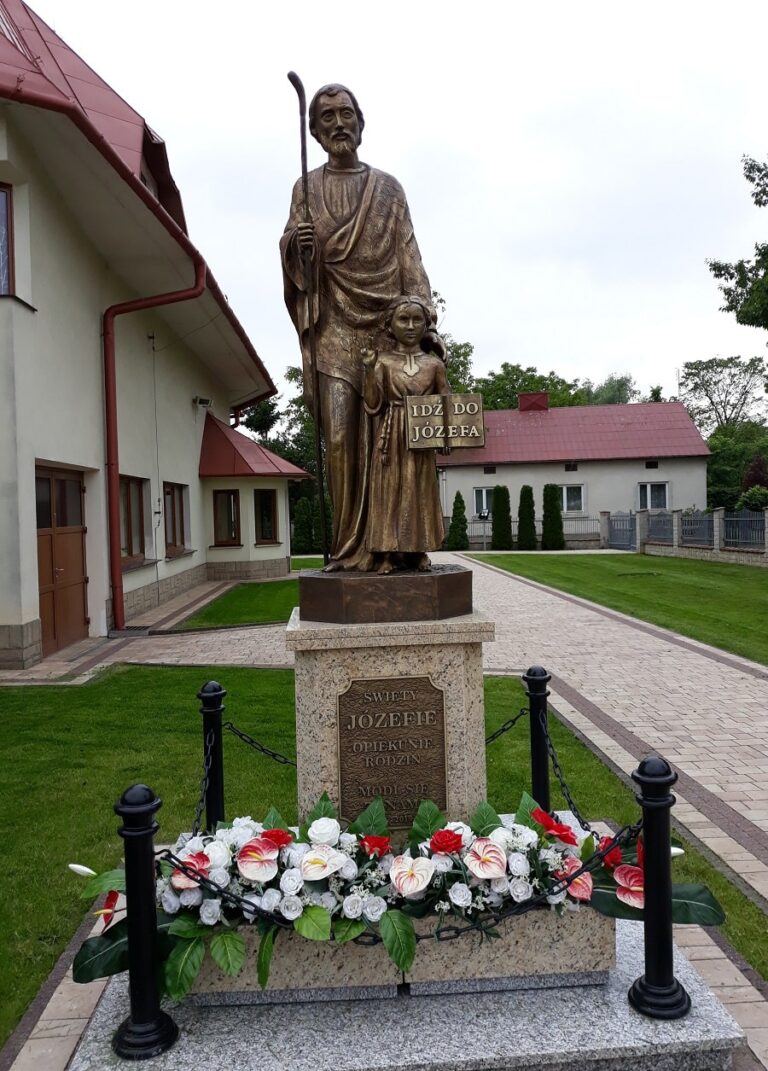 odlewanie rzeźb, płaskorzeźb - pomnik św. Józefa z Jezusem